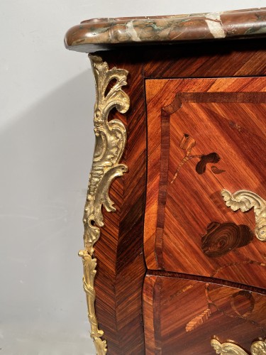 Antiquités - Commode en marqueterie, estampillée Migeon, Paris vers 1750