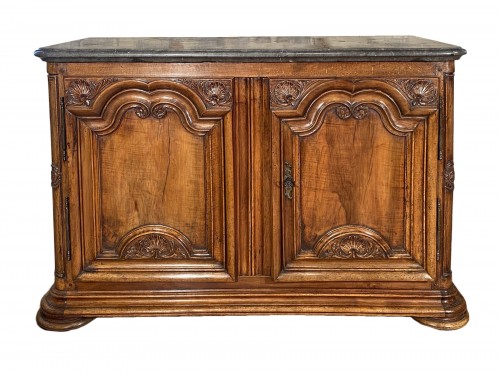 Hunting buffet in walnut, Lyon Regency period