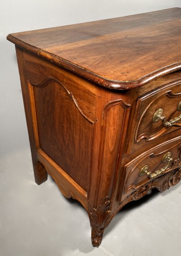 18th century - Fine 18th provence commode, Nîmes, Louis XV period