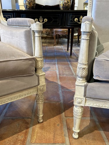 Paire de larges marquises à dossiers plats, Paris époque Louis XVI - Franck Baptiste Provence