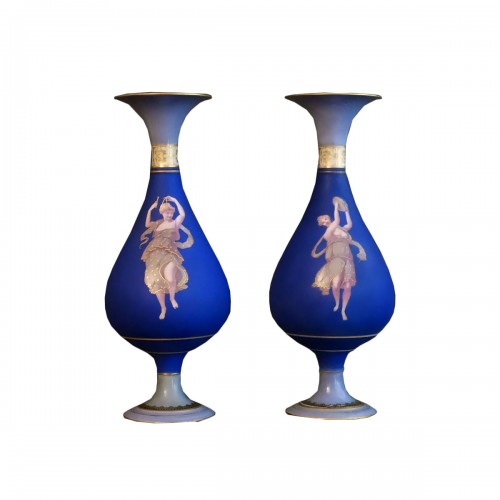 Paire Vases fuseaux en porcelaine de Paris début XIXe