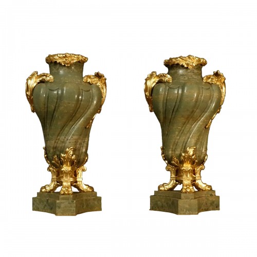 Paire de grands vases en serpentine XIXe