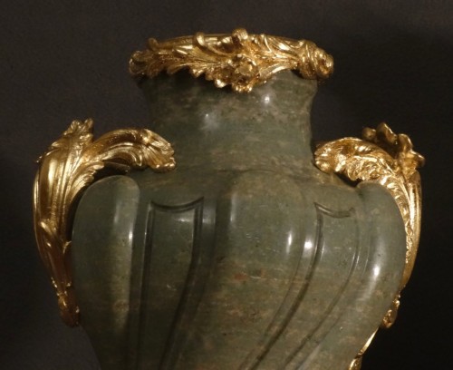 Pair Of 19th century Serpentine Vases - Napoléon III