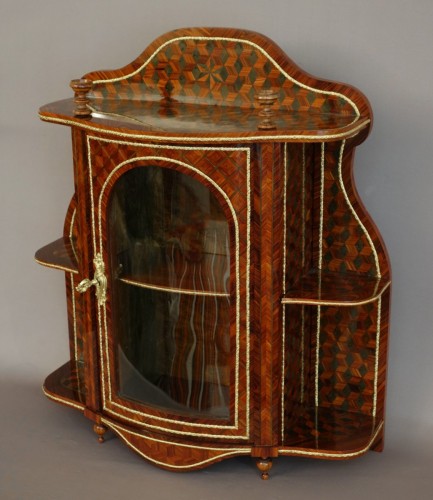Small Display cabinet With Marquetry - Maison Alphonse Giroux 19th century - 