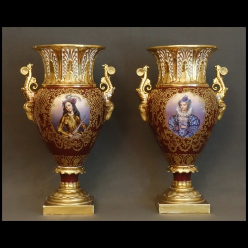 Antiquités - Pair Of Important Vases In Paris 1835