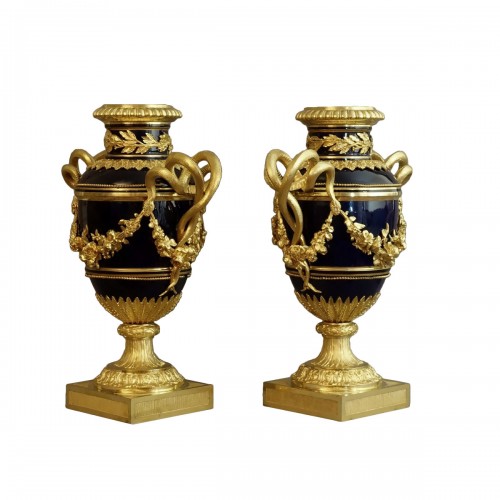 Paire d'Importants Vases XIXe