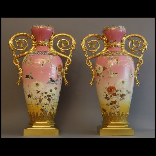  - Paire de grands vases montés XIXe