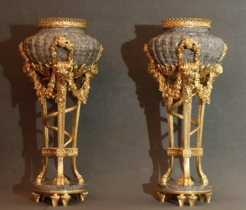 Pair Of Large 19th century Pots Pourris After a model of Gouthiere - Decorative Objects Style 