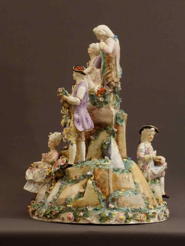 Surtout de table en porcelaine de Wallendorf, milieu XVIIIe - Antiquités Garnier