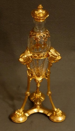 Paire de grands flacons à parfum montés XIXe - Antiquités Garnier