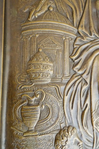 Antiquités - Quatre panneaux de bronze représentant Les quatre continents