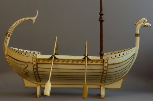 Grand rafraîchissoir en forme de navire XIXe - Objet de décoration Style Empire