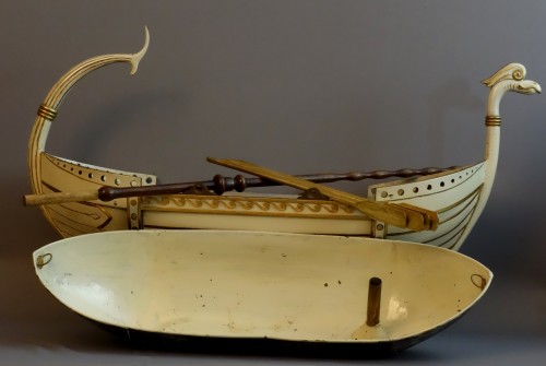 XIXe siècle - Grand rafraîchissoir en forme de navire XIXe