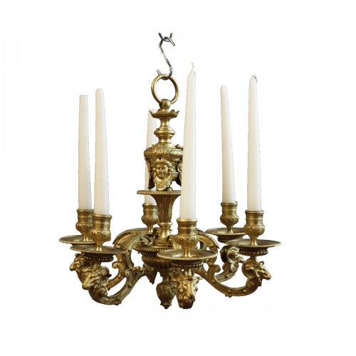 Lustre en bronze vers 1730