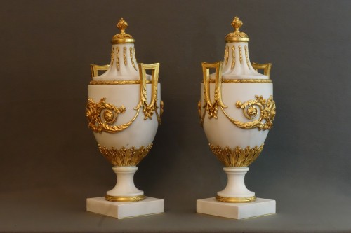 Paire d'importants pots couverts  vers 1830 - Objet de décoration Style Louis-Philippe