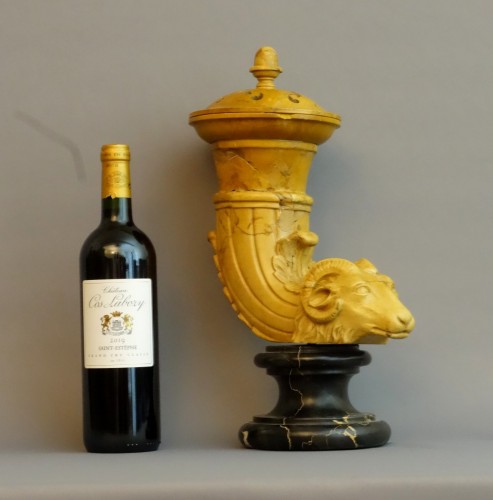 Paire de pots pourris en rhytons vers 1760 - Antiquités Garnier