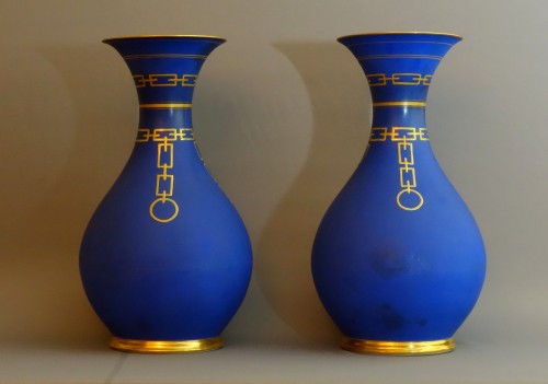 Pair of large Paris porcelain spindle vases circa 1830 - Porcelain & Faience Style 