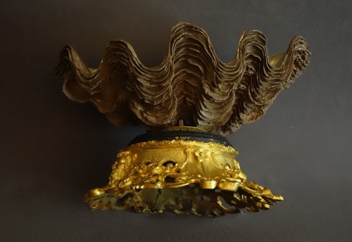 Pair of 19th-century holy water fonts mounted in basins - Decorative Objects Style Napoléon III