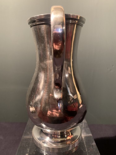 XVIIIe siècle - Pot à eau en argent de J.P Charpenat fournisseur de la couronne