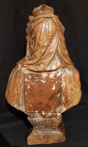 Buste reliquaire d'une femme en noyer sculpté, Italie fin XVIe, début XVIIe siècle - 