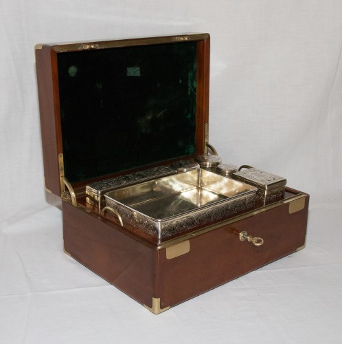 Antiquités - Coffret nécessaire de voyage Louis Ainé Aucoc milieu XIXe