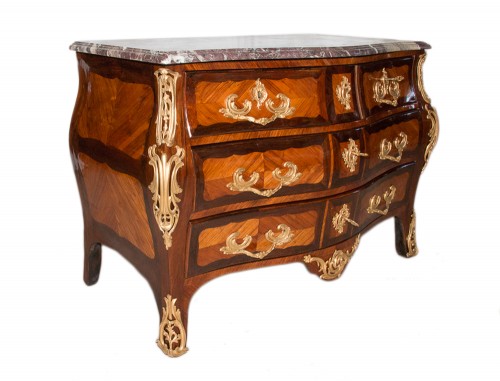 Mobilier Commode - Commode d’époque Louis XV estampillée L. BOUDIN