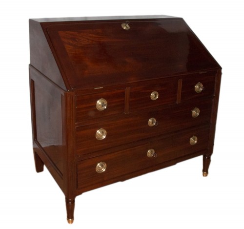 Solid mahogany Scriban chest of drawers Louis XVI period  - 