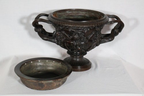 Antiquités - Coupe en bronze dit Vase de Warwick H Luppens XIXe siècle
