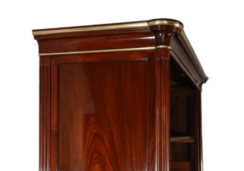 Louis XVI - Armoire en acajou massif époque Louis XVI