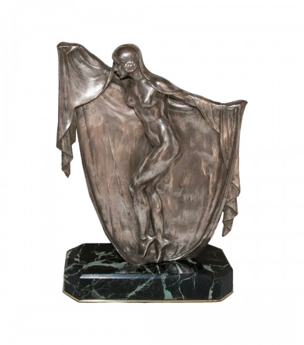 Armand Lemo 1881- 1936) - Danseuse nue en bronze argenté