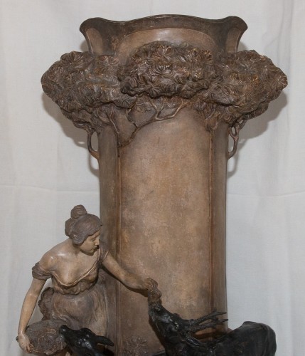 Céramiques, Porcelaines  - Grand vase en terre cuite Lavergne, Goldscheider circa 1900