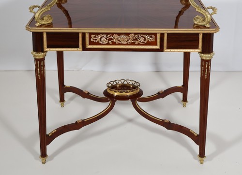 Tea table attributed to François Linke (1855-1946) - Furniture Style 