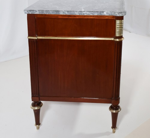 Louis XVI - Commode en acajou estampillée F SCHEY époque Louis XVI