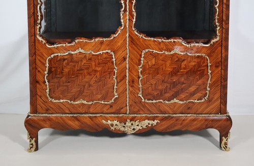 Vitrine en bois de violette époque Napoléon III - Mobilier Style Napoléon III