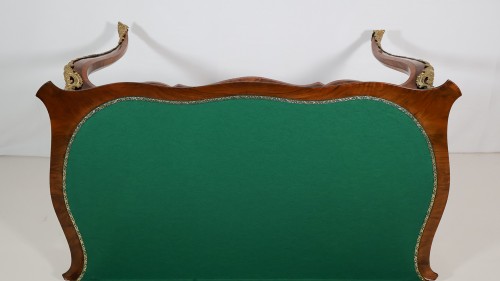 Table à jeux en ronce de noyer Edwards et Roberts circa 1890 - 