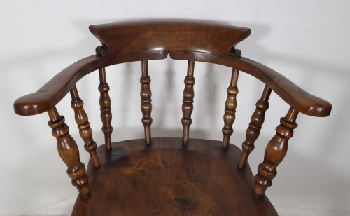  - Set of four Victorian Windsor-style English armchairs