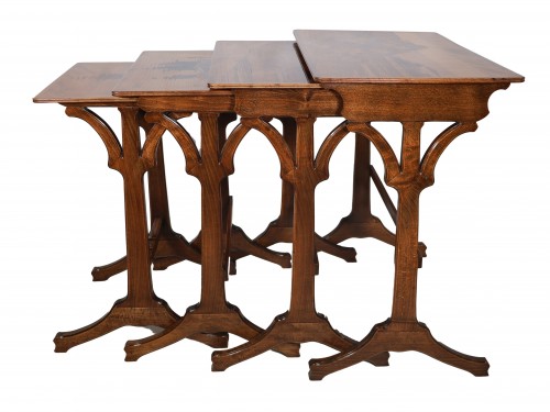 Émile Gallé, suite de quatre tables gigognes - Mobilier Style Art nouveau