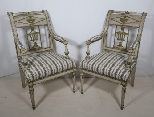 Paire de fauteuils en bois laqué époque Directoire fin XVIIIe siècle - Sièges Style Directoire