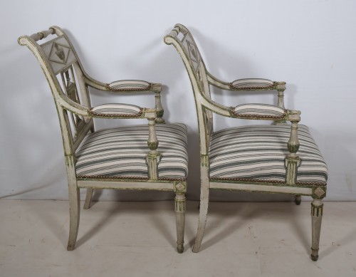 Paire de fauteuils en bois laqué époque Directoire fin XVIIIe siècle - Galerie Lauretta