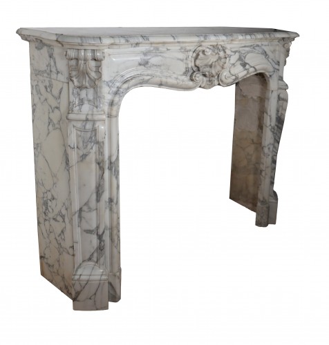 Cheminée fin XIXe en marbre Arabescato - Galerie Lauretta