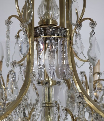 Lustre à douze feux en bronze doré et cristal fin XIXe siècle - 