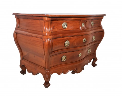 Commode tombeau Bordelaise en merisier massif du XVIIIe siècle - Galerie Lauretta