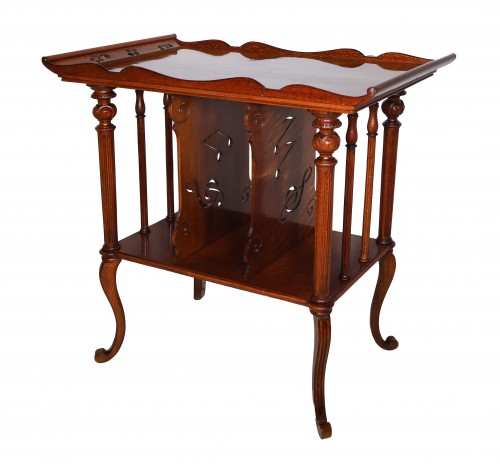 Emile Gallé (1846-1904) - Table à musique Art nouveau - Mobilier Style Art nouveau