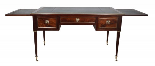 Bureau plat à tirettes époque Louis XVI - Mobilier Style Louis XVI