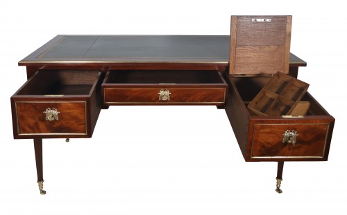 Mobilier Bureau et Secrétaire - Bureau plat à tirettes époque Louis XVI