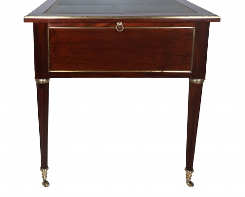 Antiquités - Bureau plat à tirettes époque Louis XVI