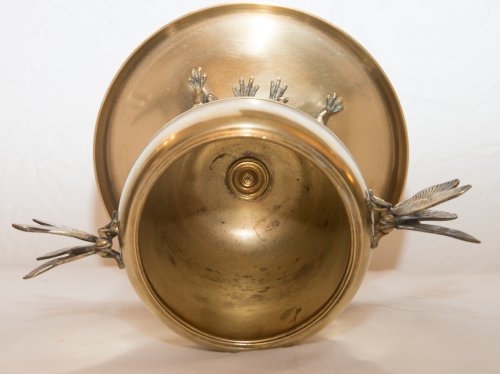 Antiquités - Coupe en bronze doré signée "Maison Alphonse Giroux" 1870