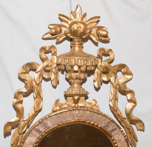 Miroirs, Trumeaux  - Miroir Italien en bois doré et marbre époque XVIIIe