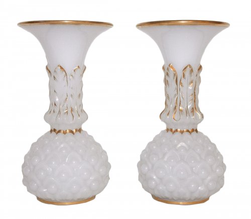 Paire de vases en opaline Baccarat circa 1850