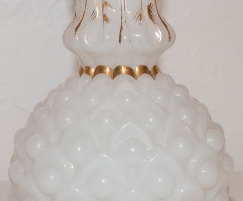 Verrerie, Cristallerie  - Paire de vases en opaline Baccarat circa 1850